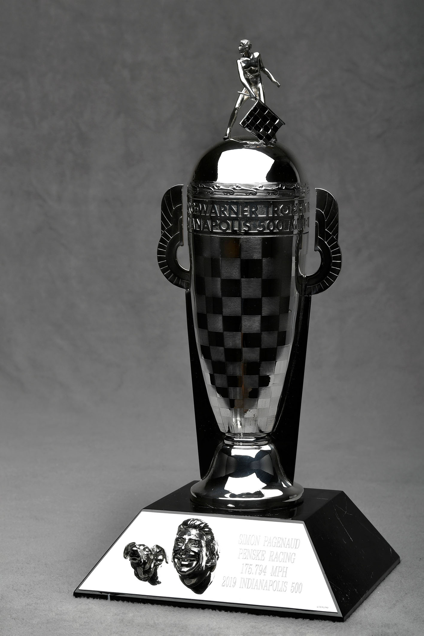 BW-00629 Trophy 1